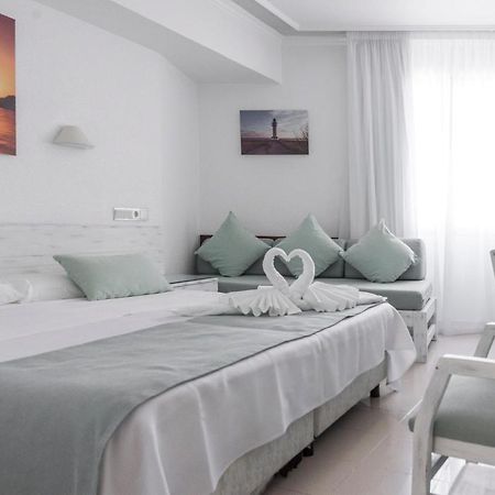 Hostal Bellavista Formentera Ла-Савіна Екстер'єр фото