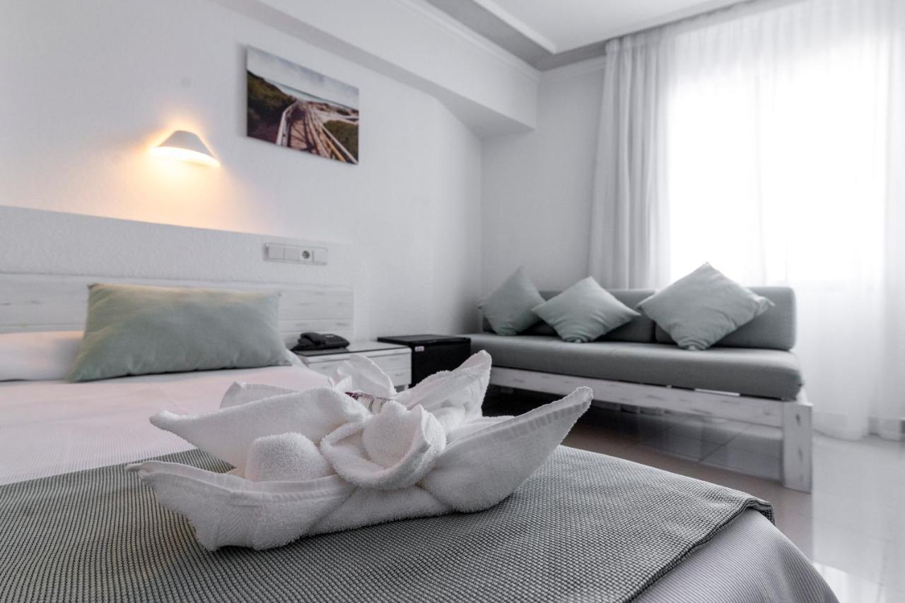 Hostal Bellavista Formentera Ла-Савіна Екстер'єр фото